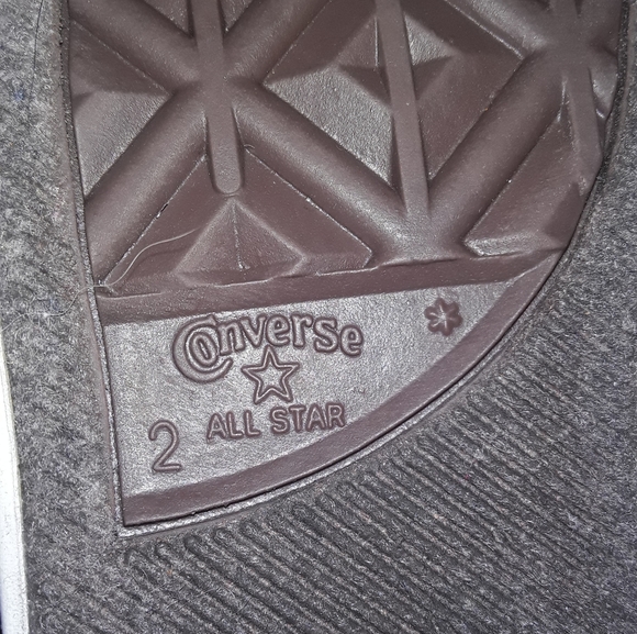 Size 2 infant boys Converse shoes - Picture 11 of 13